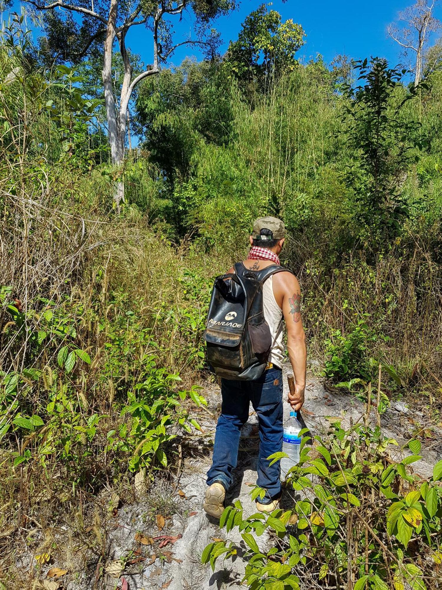 Backpacker Hostel And Jungle Trekking รัตนคีรี ภายนอก รูปภาพ